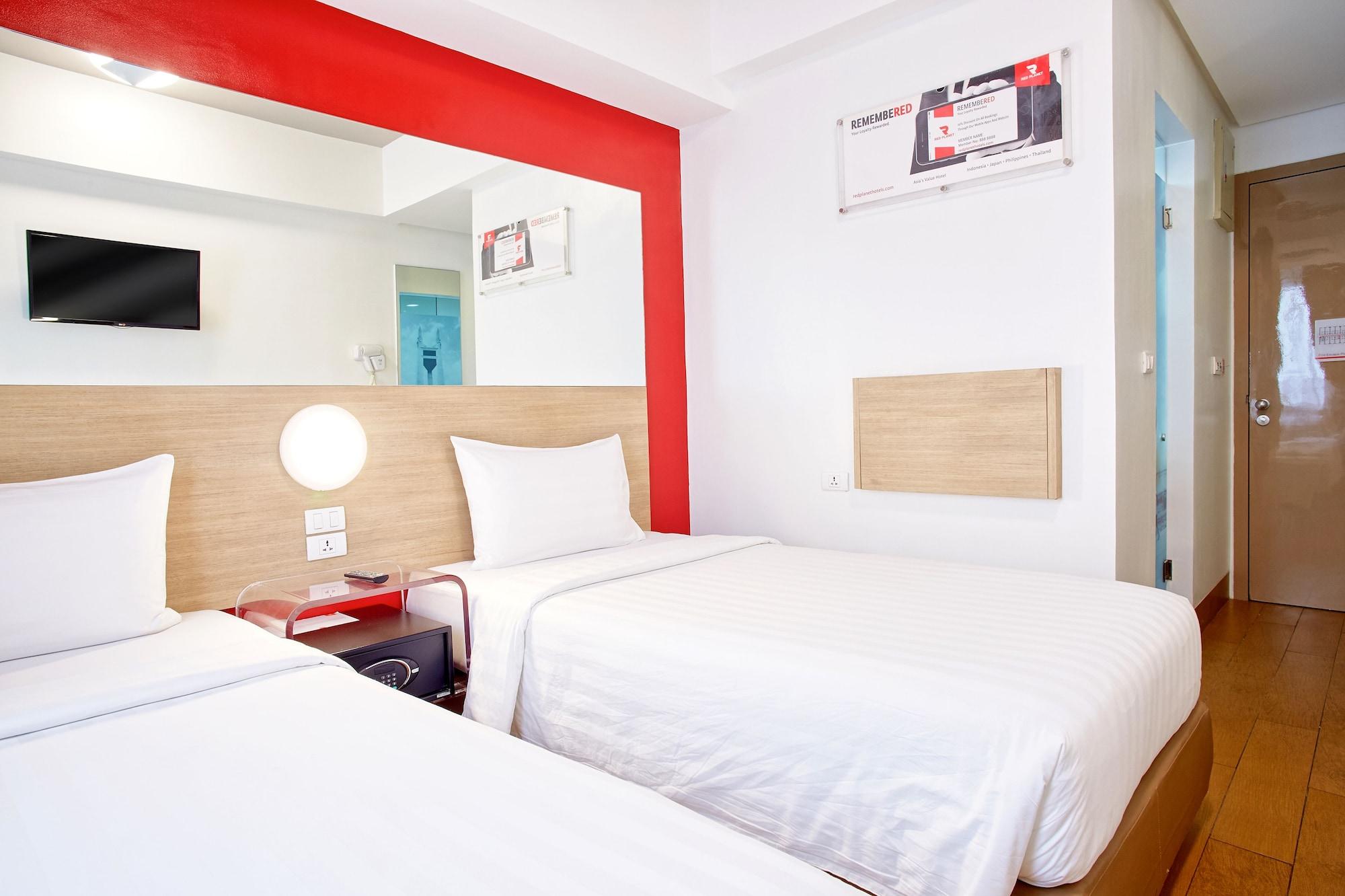 Red Planet Quezon City Timog Exterior photo