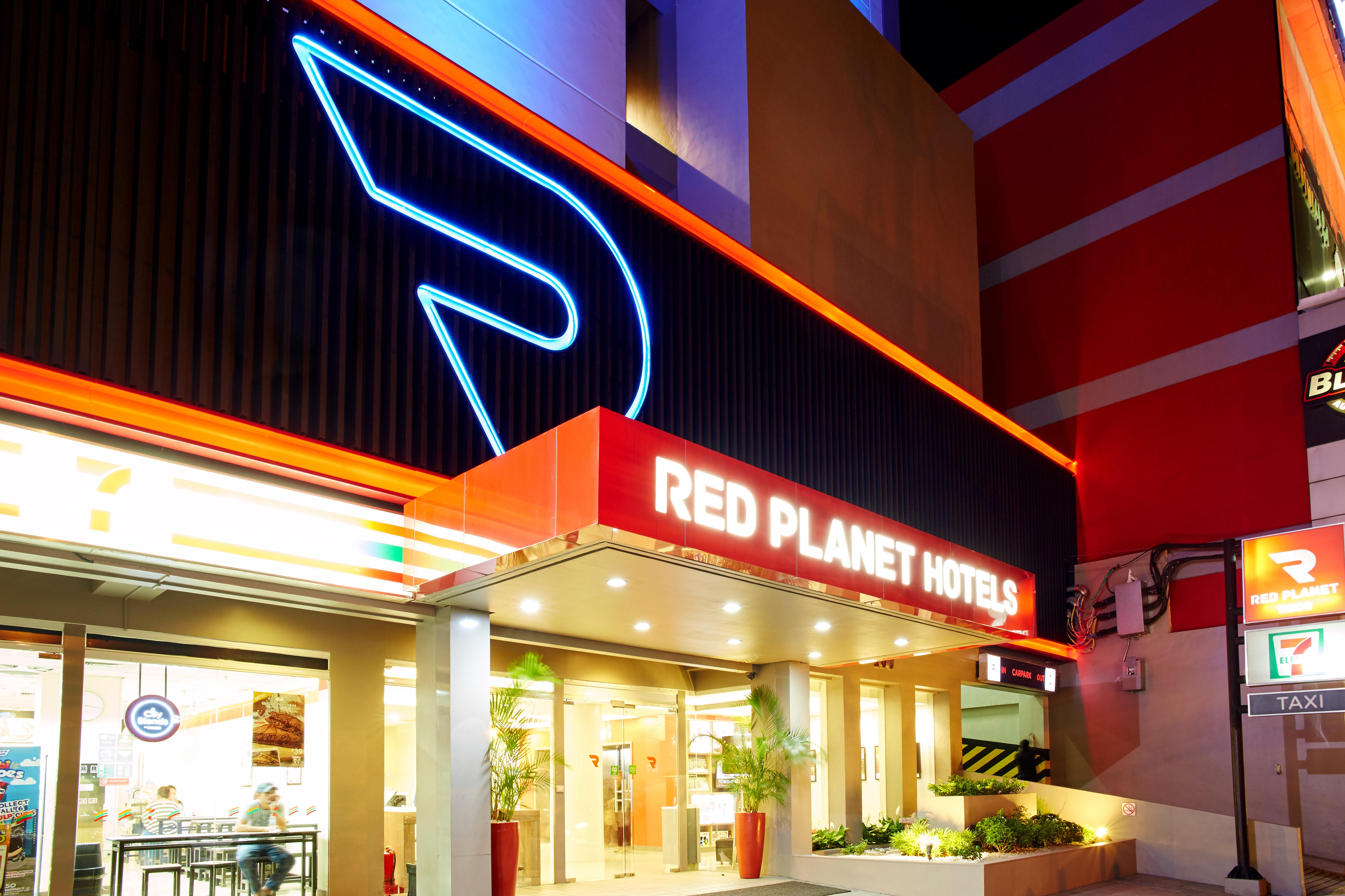 Red Planet Quezon City Timog Exterior photo