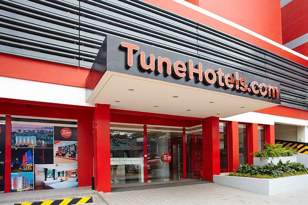 Red Planet Quezon City Timog Exterior photo