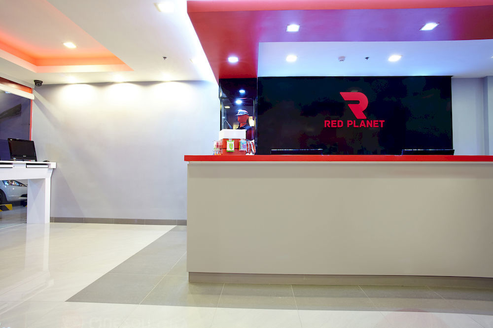 Red Planet Quezon City Timog Exterior photo