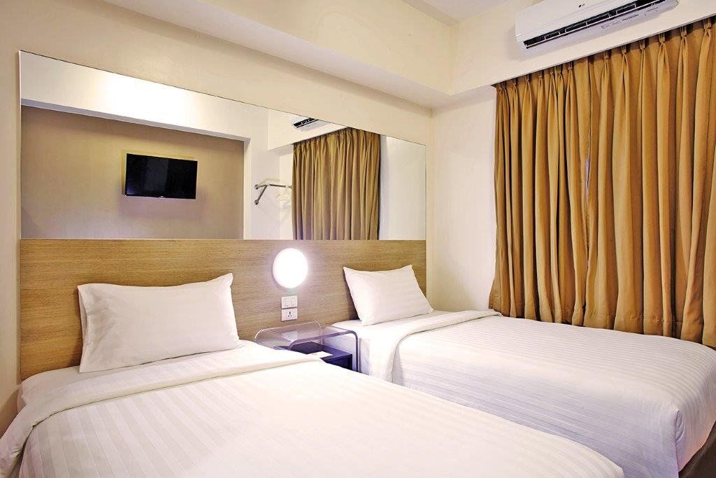 Red Planet Quezon City Timog Exterior photo