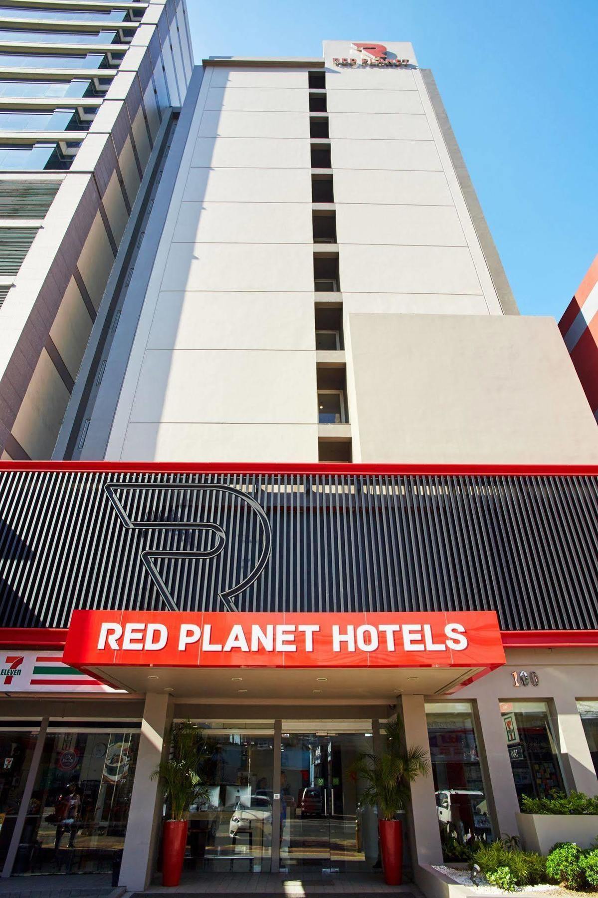 Red Planet Quezon City Timog Exterior photo