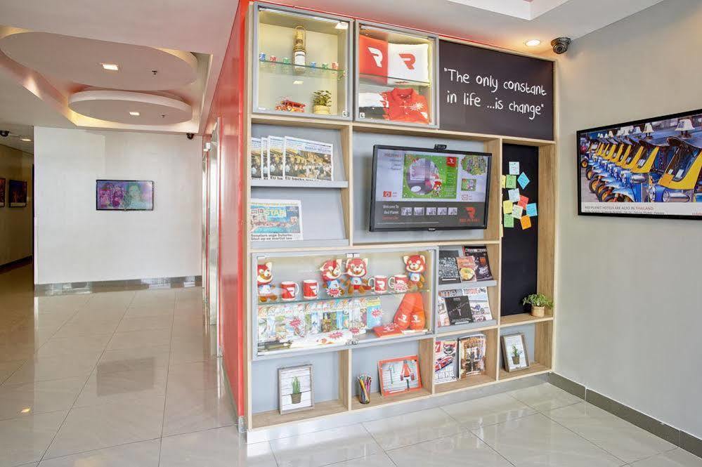 Red Planet Quezon City Timog Exterior photo